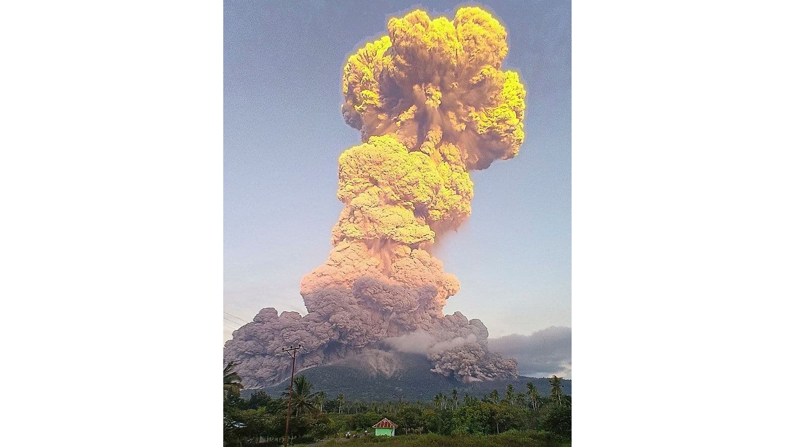 Fact Check: Danger zone expanded to five miles after significant volcanic activity!