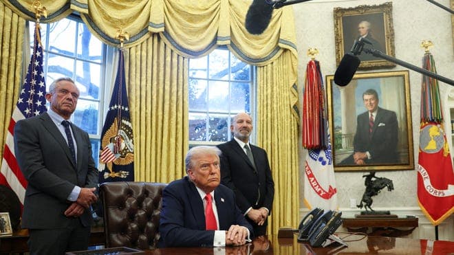 Fact Check: trumps approval rating is above 50%
