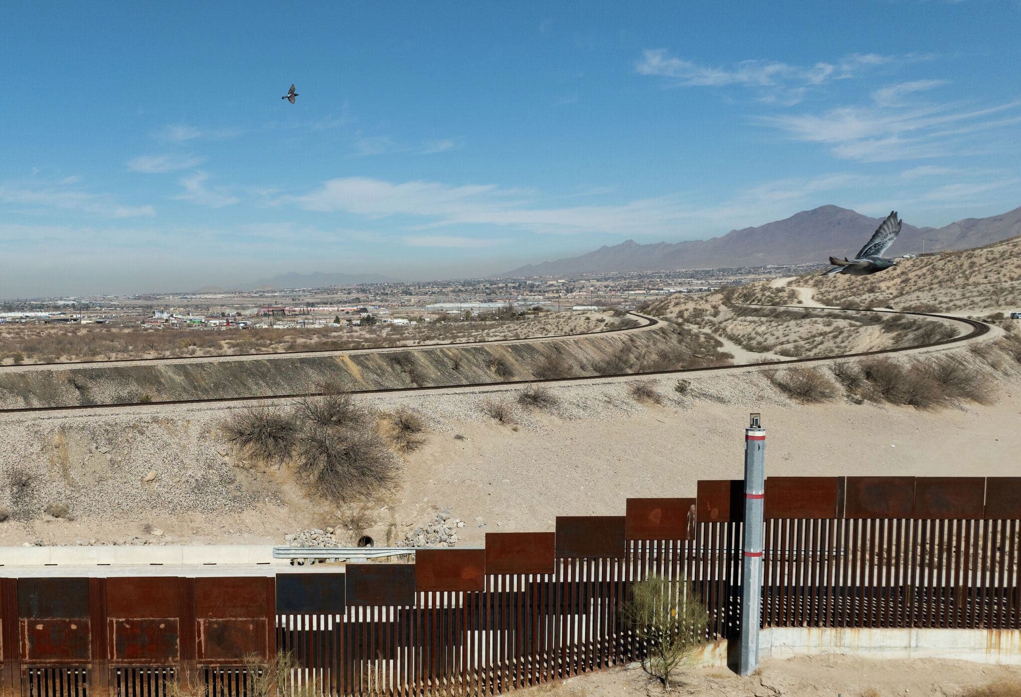 Fact Check: Only 21 miles of border wall built during Trump's entire first term.