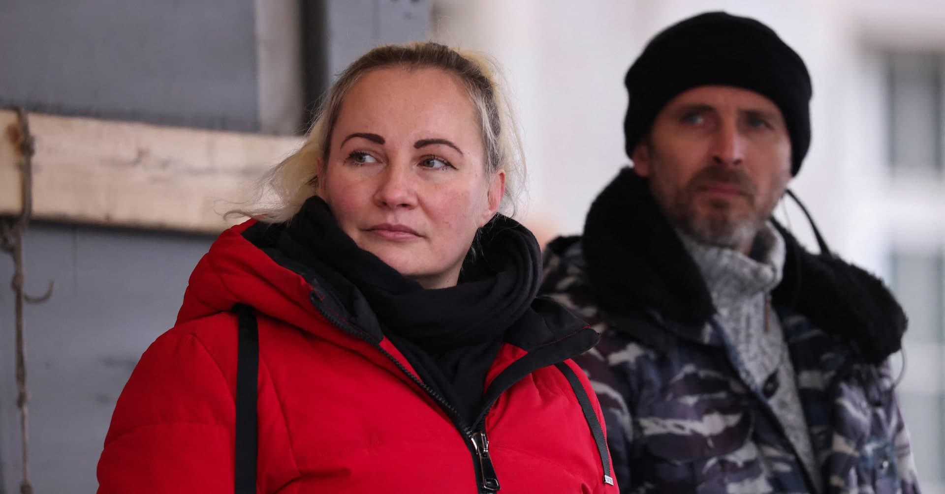 Fact Check: Pro-Kremlin activists harassed EU diplomat upon arrival in Vladivostok.