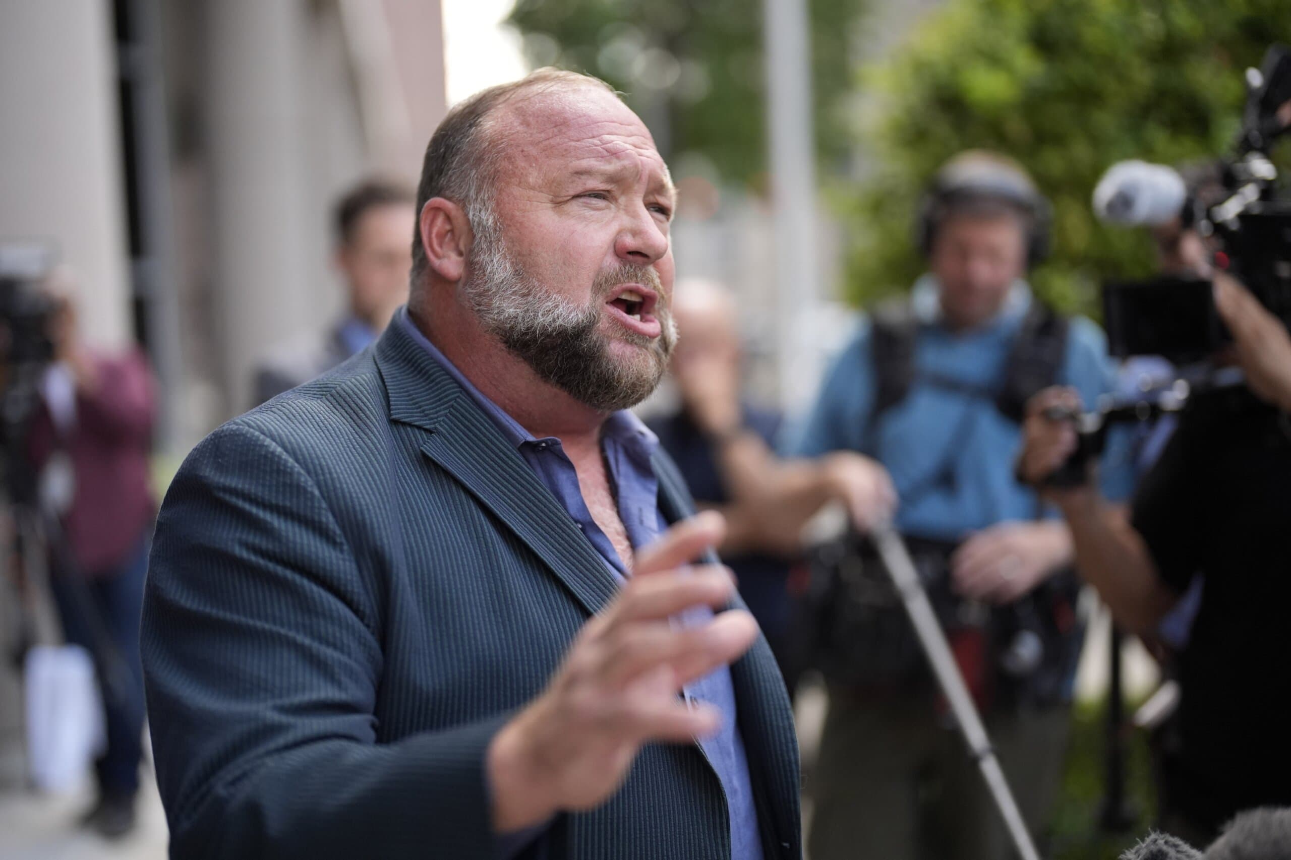 Fact Check: Bankruptcy judge rejected auction of Infowars assets over transparency issues.