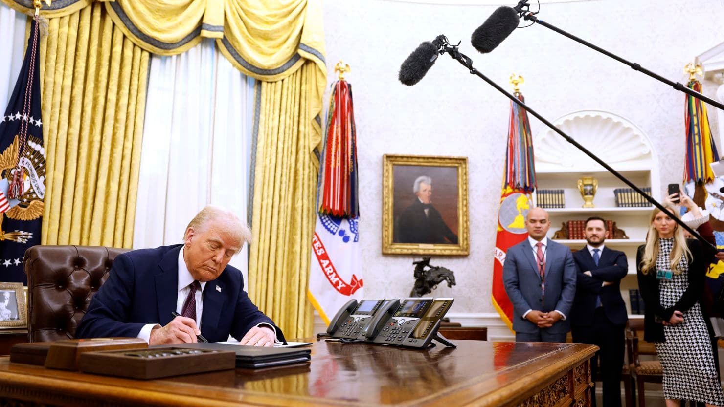 Fact Check: Trump may host Iranian officials at the White House.