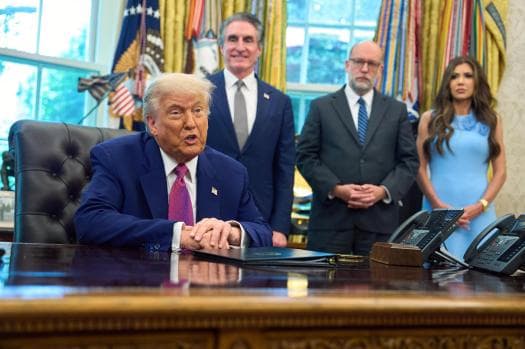 Fact Check: Trump and Noem plan to phase out FEMA after the 2025 hurricane season.