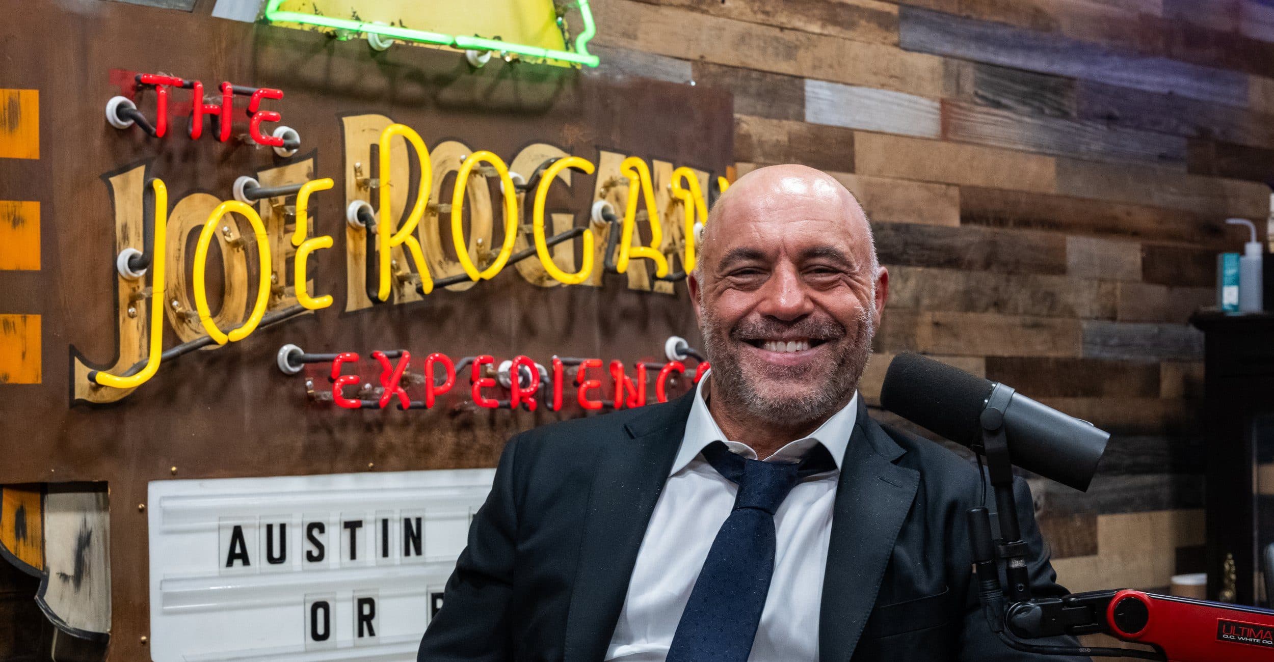 Fact Check: Podcaster Joe Rogan is becoming a dominant news source in the US.
