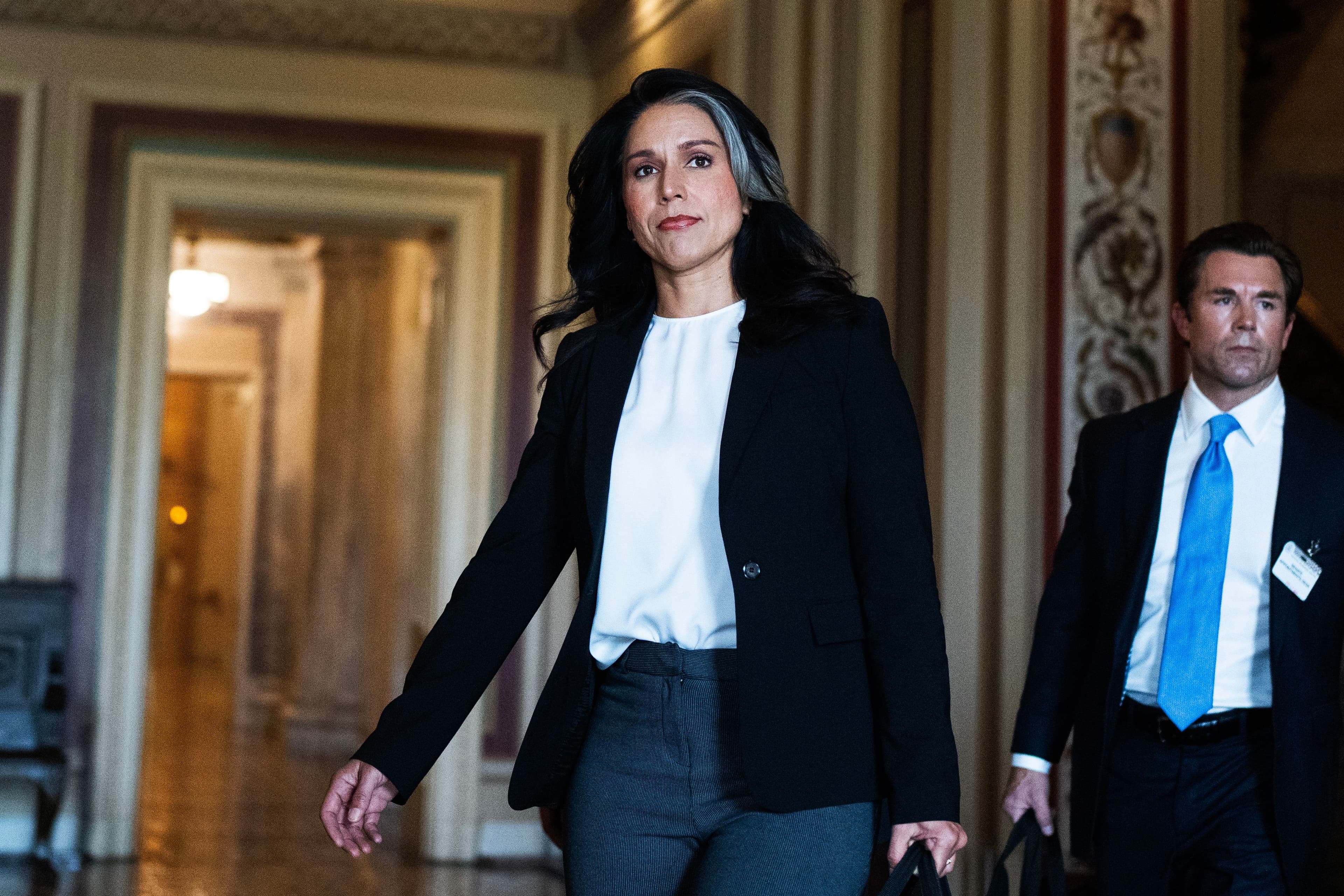 Fact Check: Bipartisan agreement led to rescheduling of Gabbard's Senate briefing.
