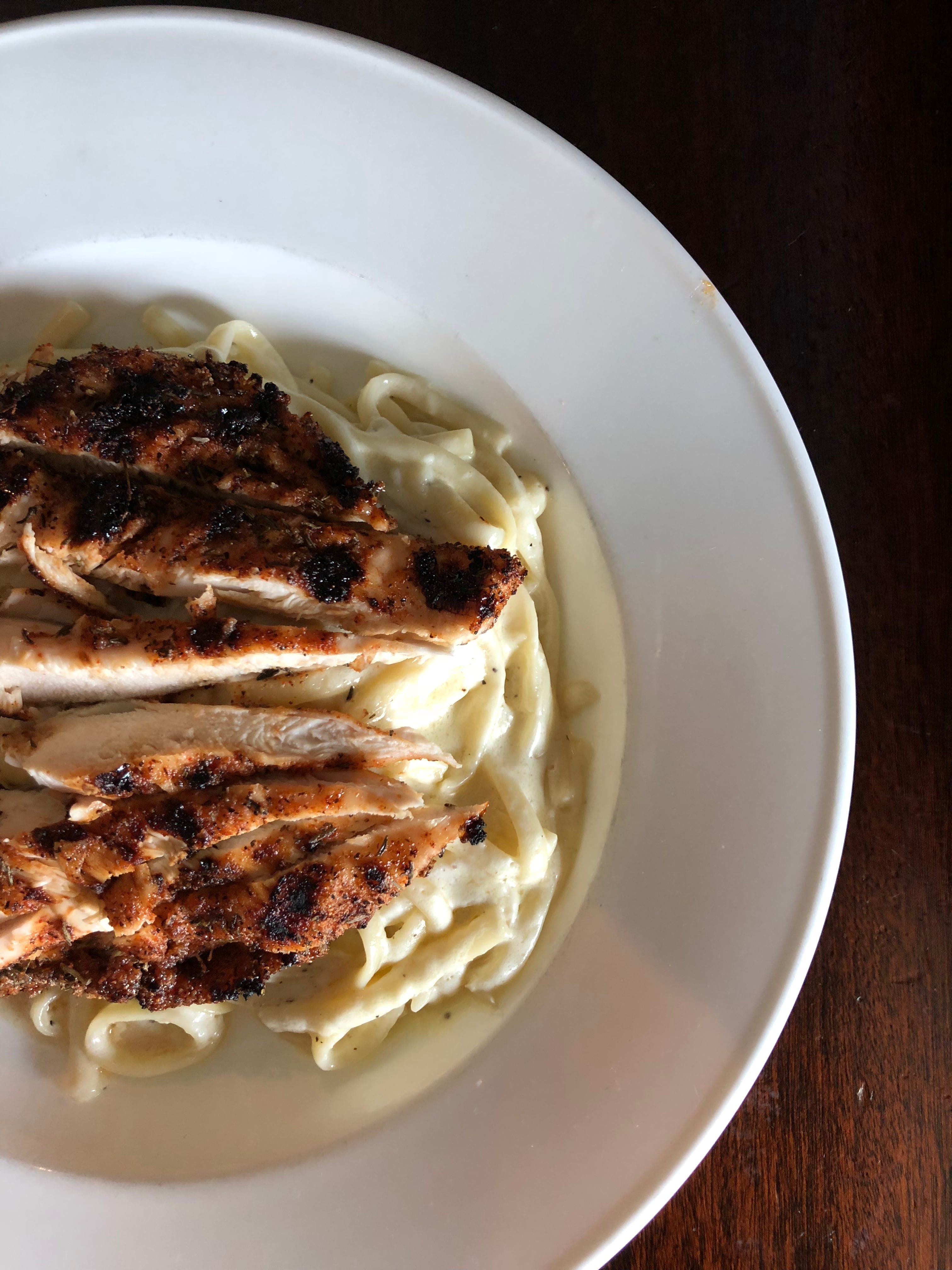 Fact Check: 16 people hospitalized due to listeria from chicken fettucine alfredo.