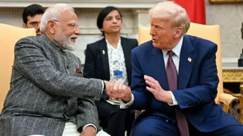 Fact Check: Trump hosted Pakistan's Army Chief for lunch amid rising tensions.