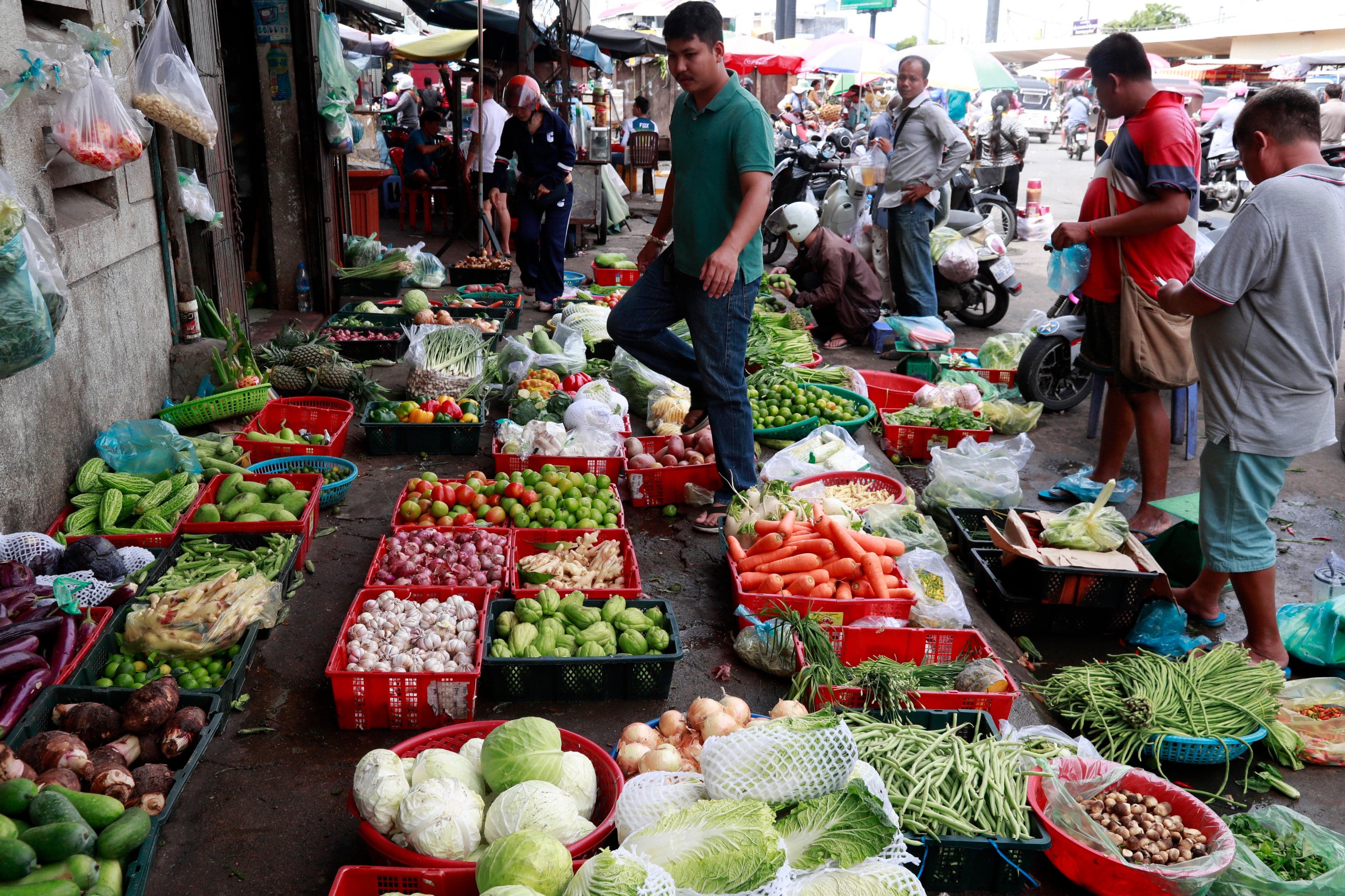 Fact Check: Cambodia bans all Thai fruit imports amid escalating border tensions.