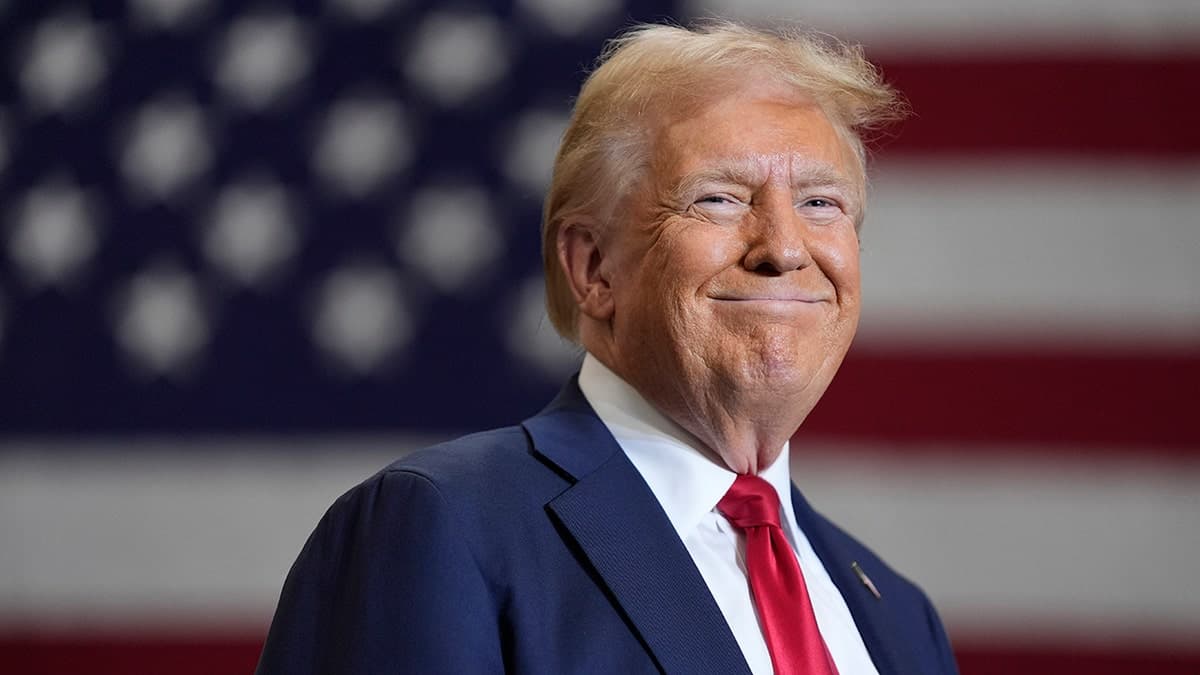 Fact Check: Trump's war plans drive him back to Fox News for support.