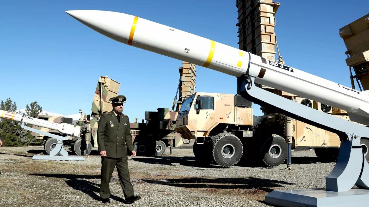 Fact Check: Trump secretly transferred 300 precision missiles to Israel before the attack.