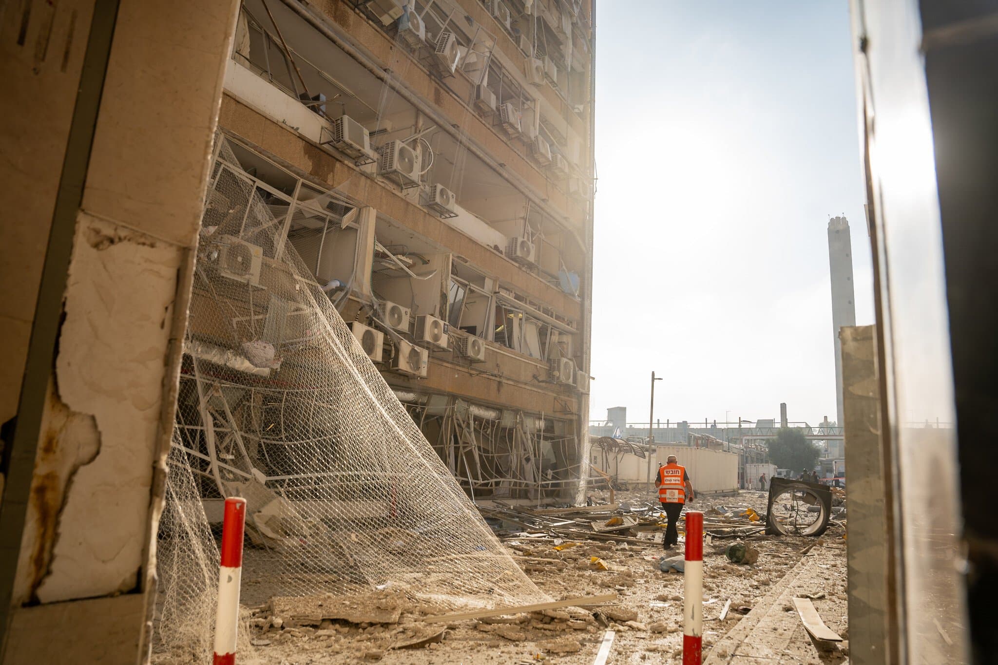 Fact Check: Iranian missile strikes Soroka Medical Center, causing significant damage.
