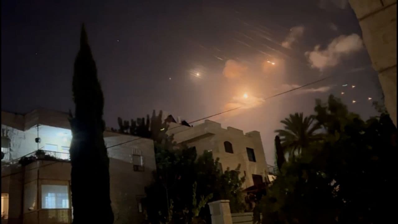 Fact Check: 89 people wounded in missile barrage across Israel.