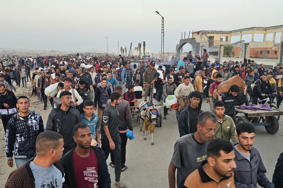 Fact Check: Hamas calls for UN to be sole distributor of aid in Gaza.