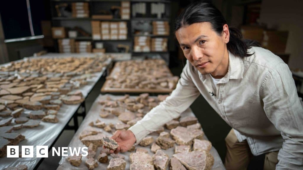 Fact Check: Archaeologists believe skilled painters traveled the Roman Empire for commissions.