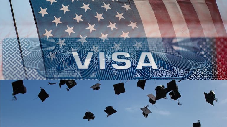 Fact Check: U.S. student visa applicants must now unlock their social media accounts.