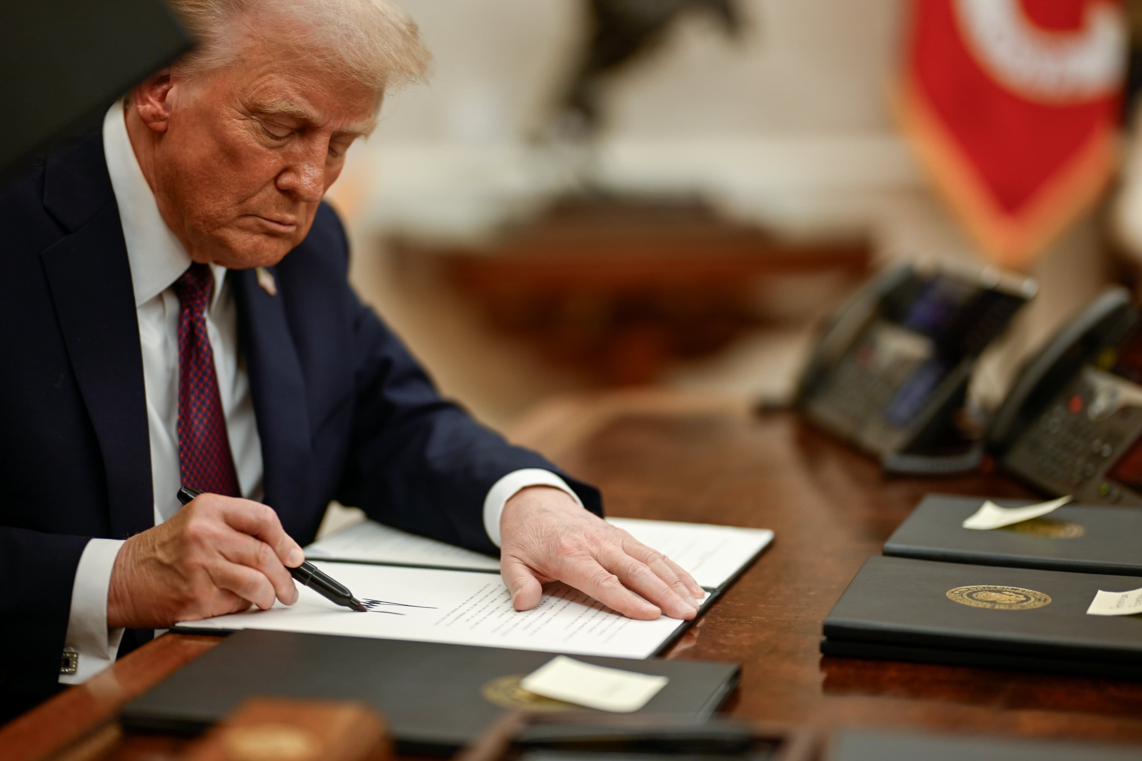 Fact Check: Proposed bill aims to prevent pardons for convicted corrupt officials.