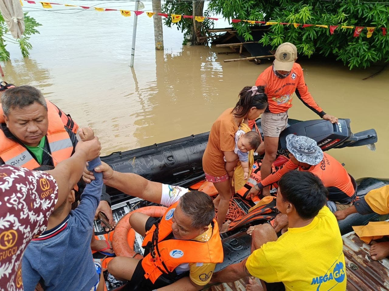 Fact Check: Authorities criticized for inadequate rescue response amid flooding crisis.