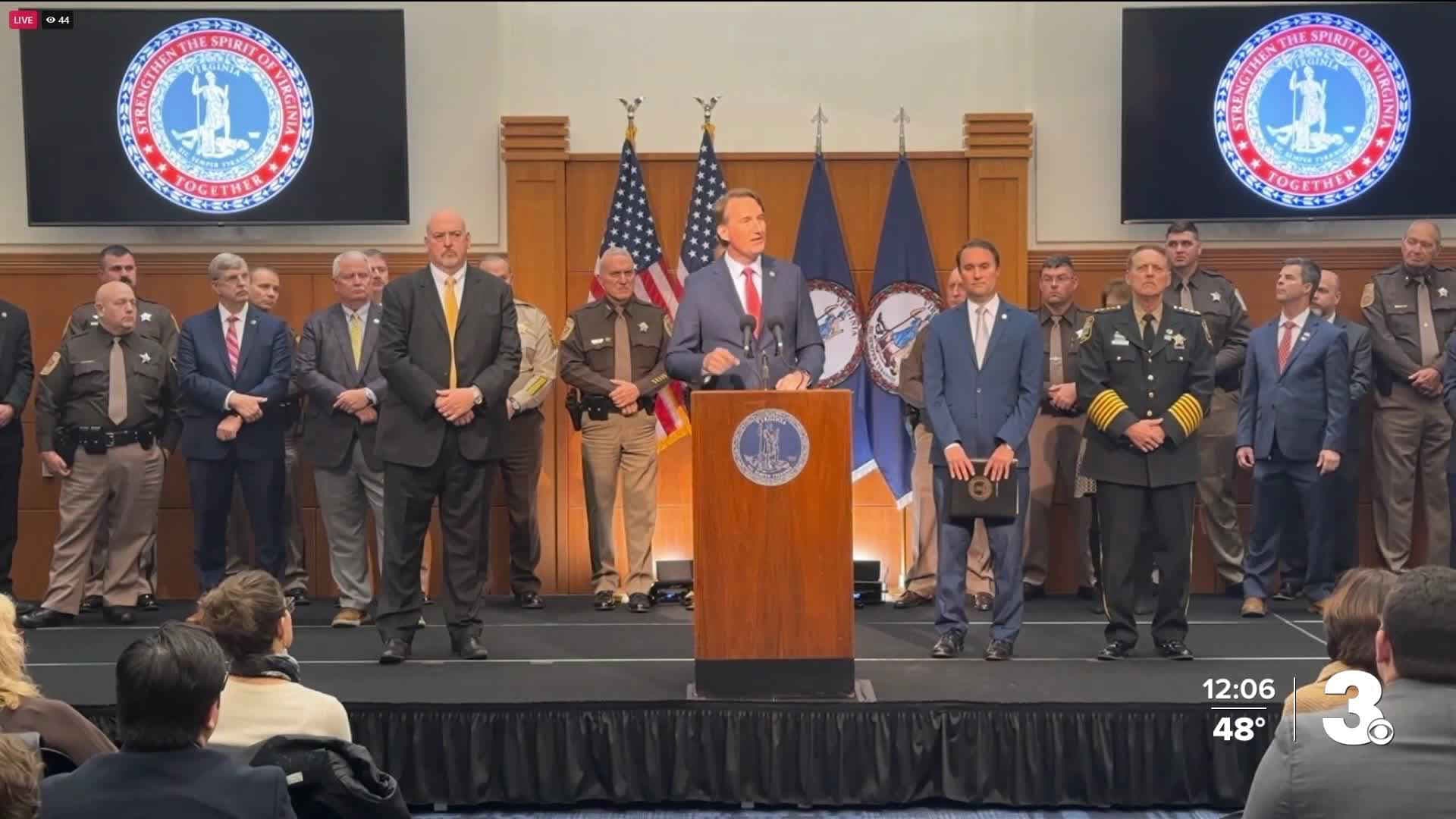 Fact Check: Transportation Secretary threatens to cut funding to 'rogue' states refusing ICE cooperation.