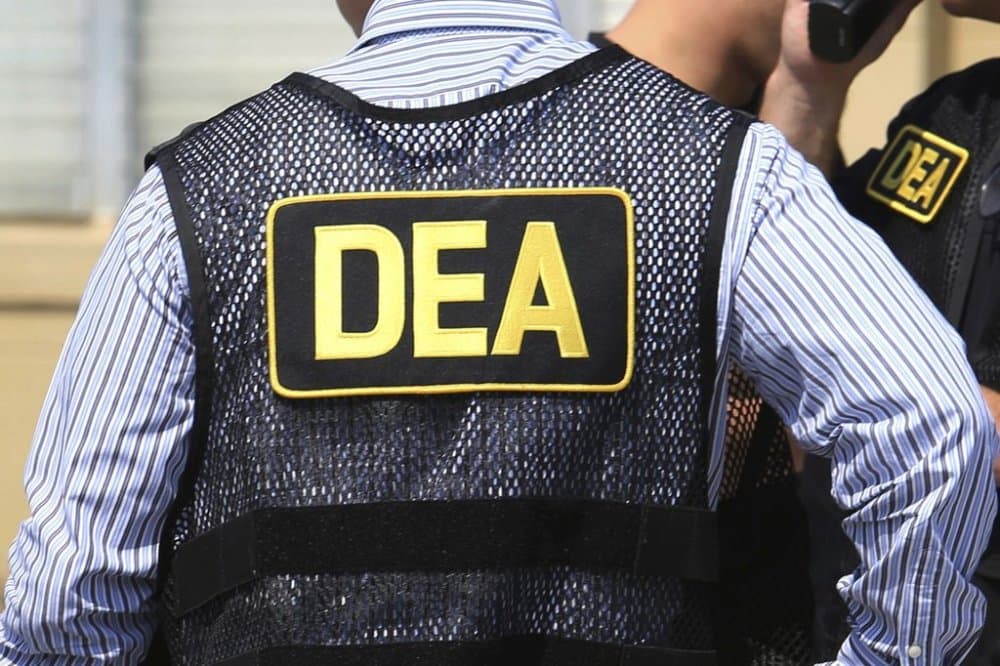 Fact Check: Hernández guaranteed short prison sentences for cash, but never delivered.