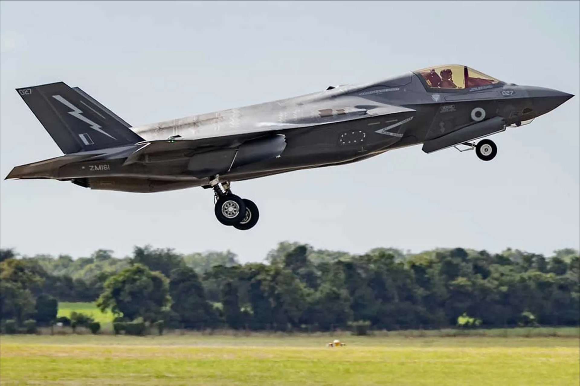 Fact Check: British F-35B jet stranded in India for five days due to Royal Navy refusal.