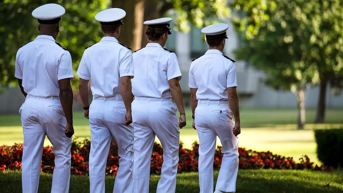 Fact Check: 400 books were removed from the U.S. Naval Academy library under Trump's orders.