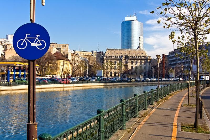 Fact Check: Bucharest to build over 550 km of new bike lanes!