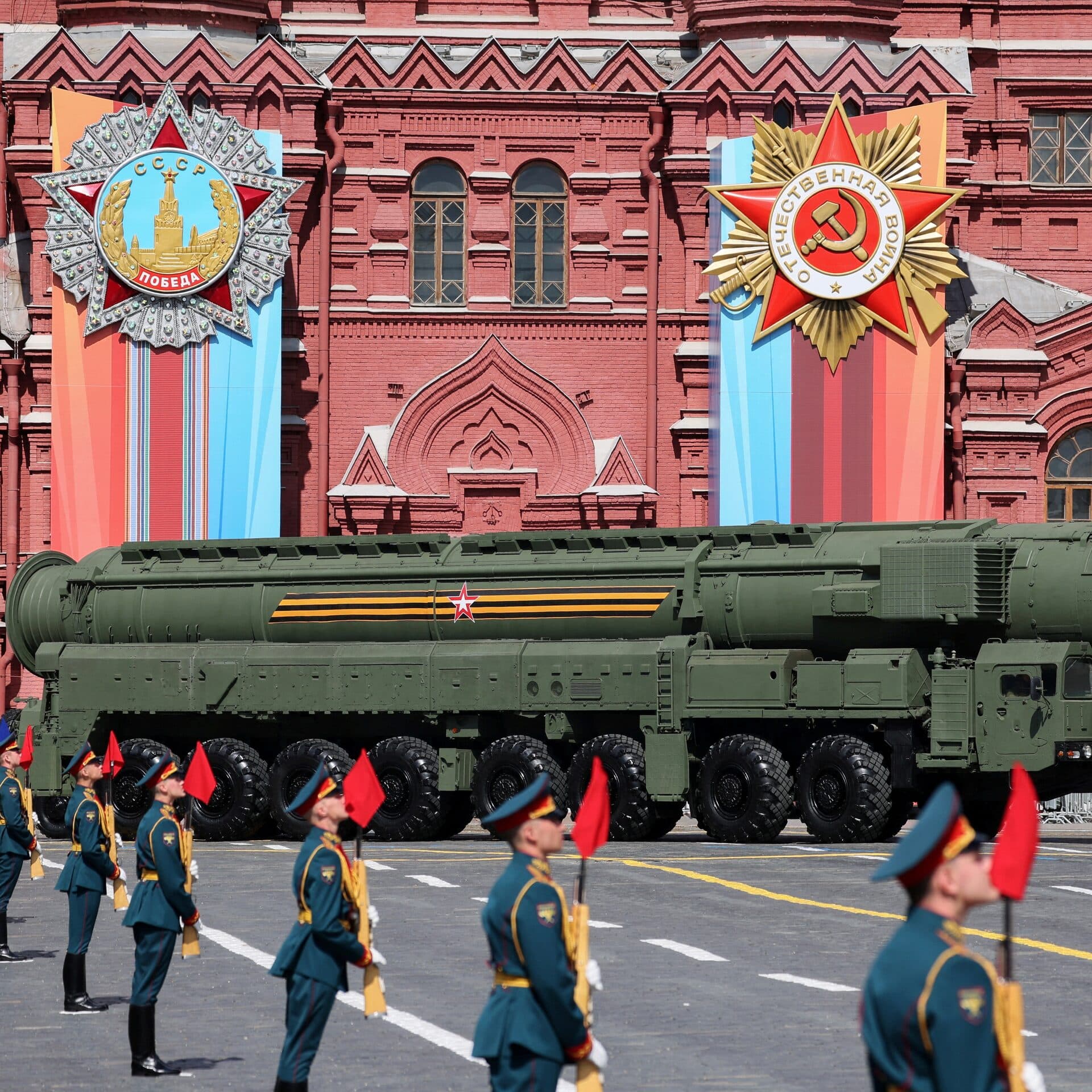Fact Check: Russian economy grows only due to military spending amid looming recession risks!