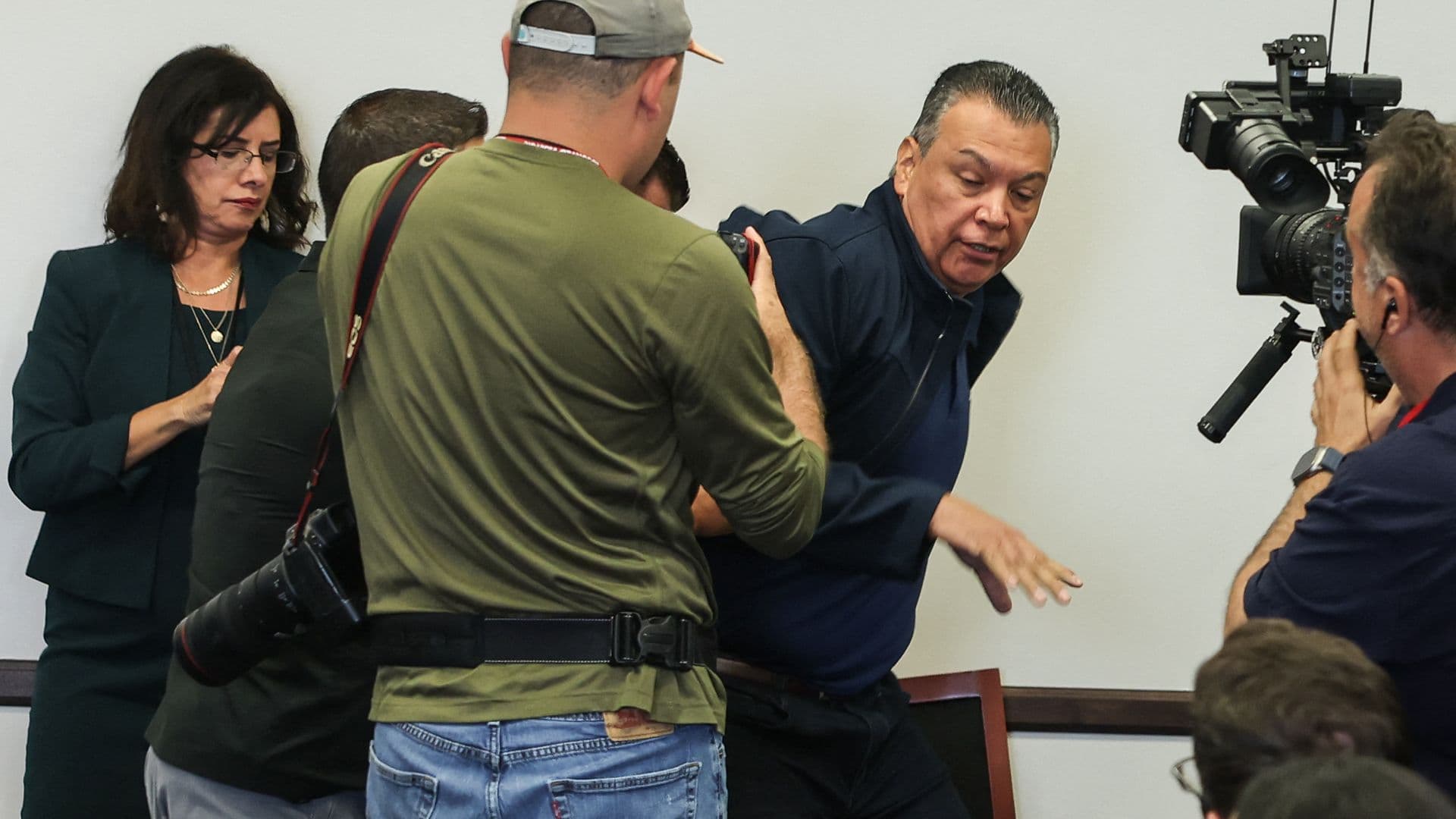 Fact Check: Padilla was forcibly removed and handcuffed for questioning Homeland Security Secretary.