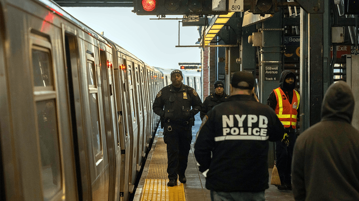 Fact Check: Stranger's phone request escalates to violent subway attack!