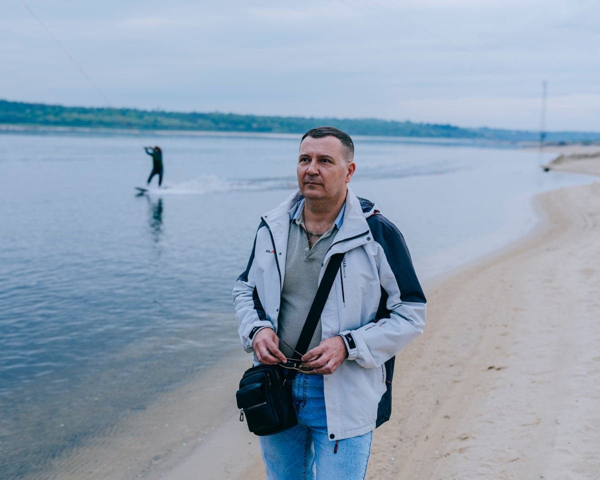 Fact Check: Ukrainian headteacher banned from Russia for 40 years after refusing to teach Russian curriculum.