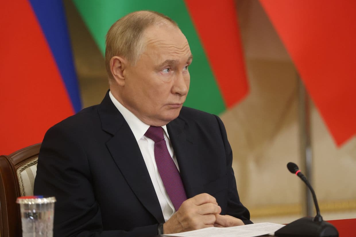 Fact Check: Putin's decree forces Ukrainians to leave or accept Russian citizenship by September 10.