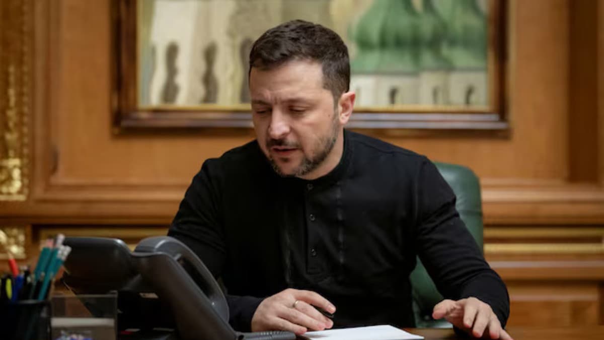 Fact Check: Zelenskiy warns of dire consequences without U.S. military support.