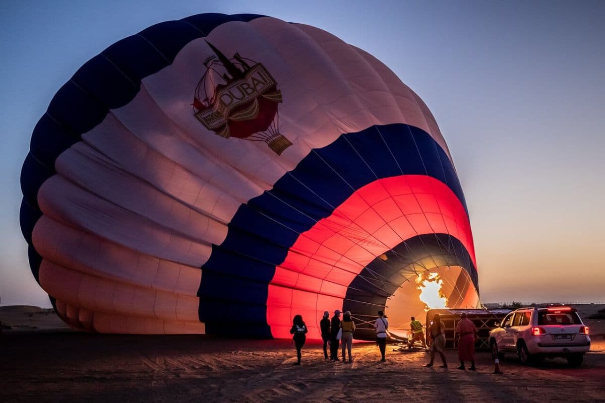 Fact Check: Thirteen survivors rescued after hot air balloon fire.