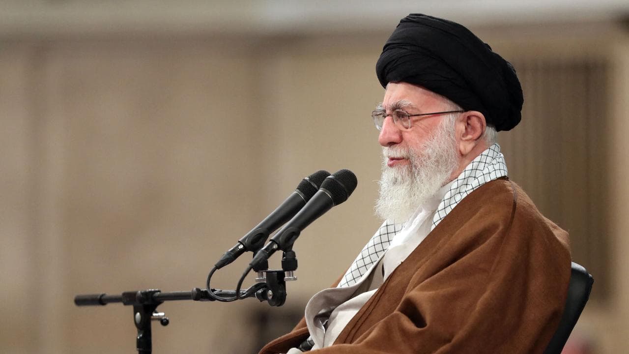 Fact Check: Khamenei delegates powers to Revolutionary Guards for wartime decision-making.