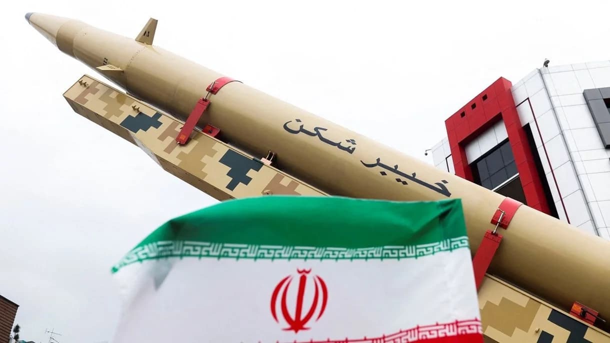 Fact Check: U.S. intelligence warns Iran could produce a nuclear weapon within weeks.