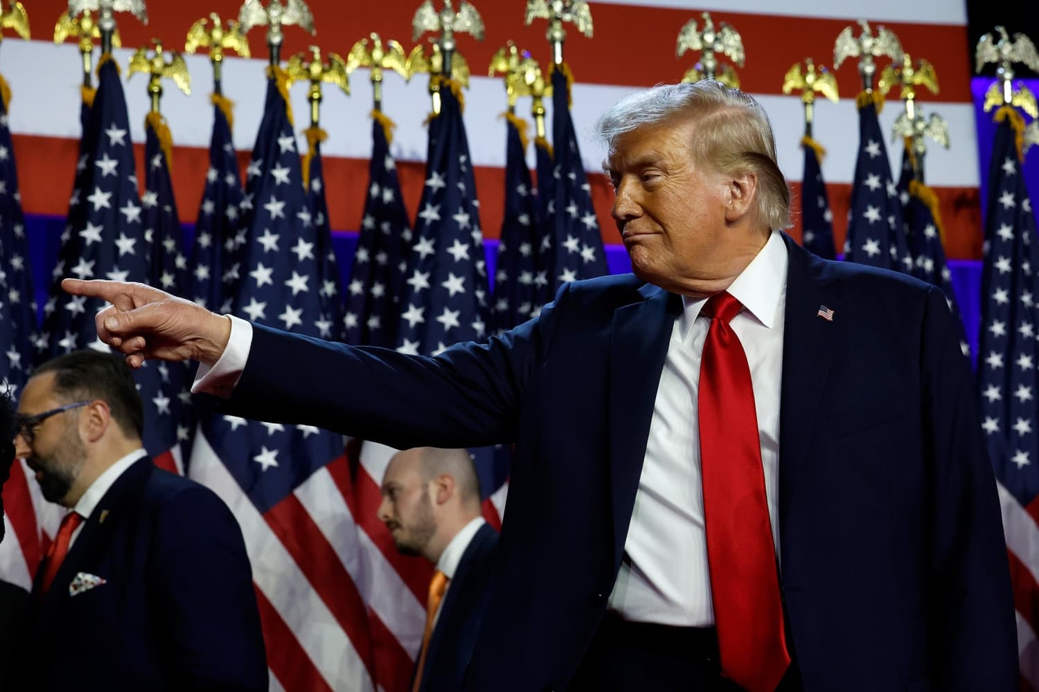 Fact Check: Trump's blowout counties averaged just 10,000 voters last year.