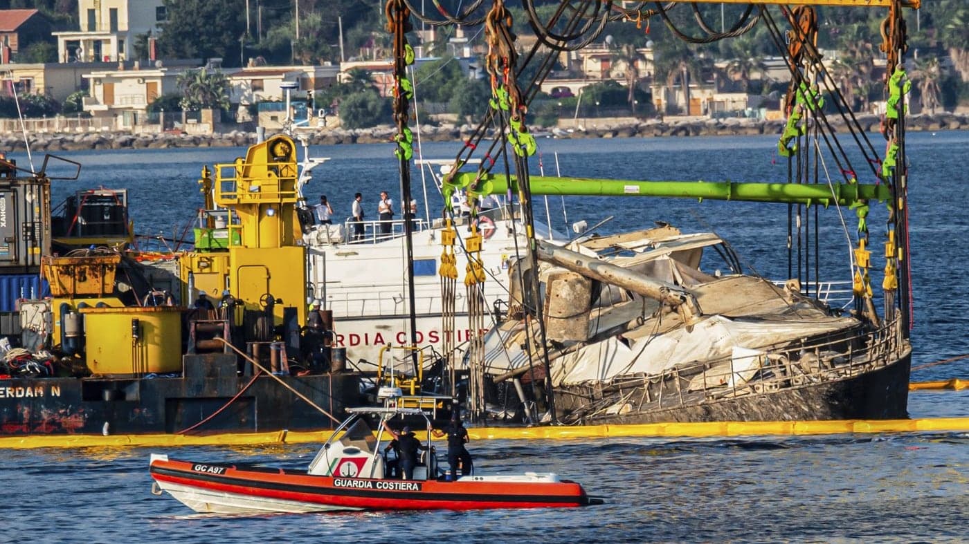 Fact Check: Superyacht Bayesian sank during 81 mph winds, killing tech mogul Mike Lynch.