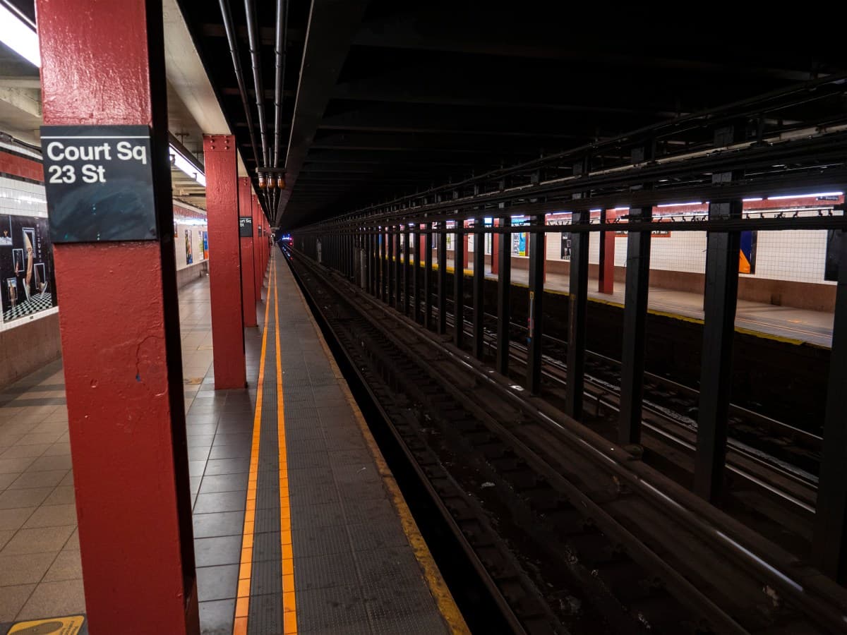 Fact Check: Attack occurred on M train as it neared Court Square-23rd Street station