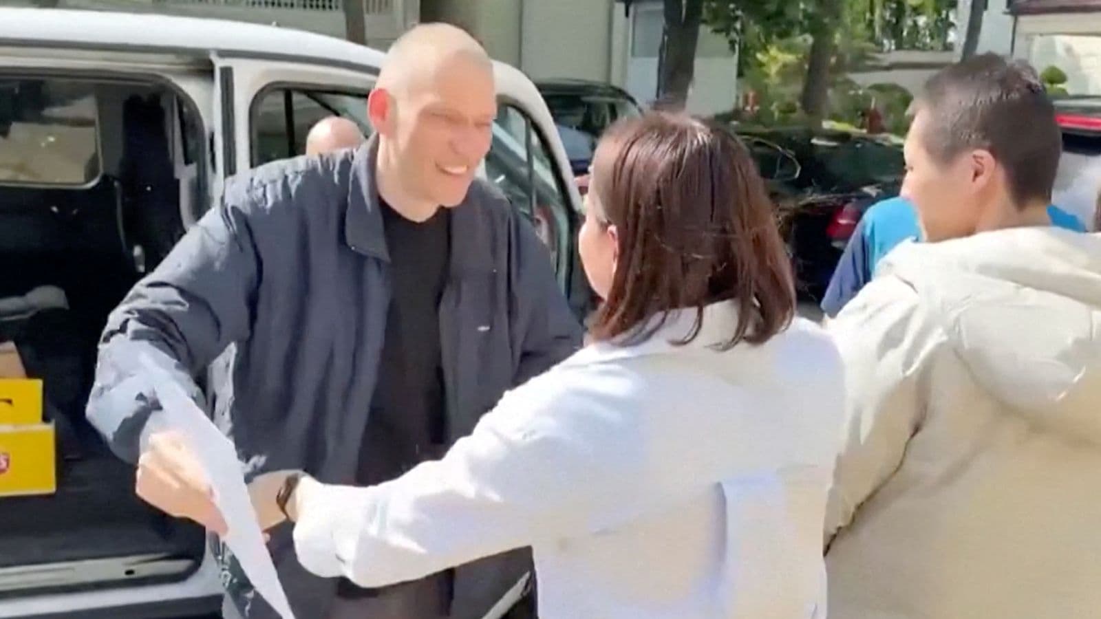 Fact Check: Siarhei Tsikhanouski, a prominent political prisoner, is among those released.