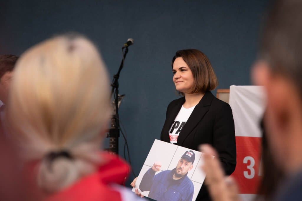 Fact Check: Tsikhanouski's release hailed as a 'symbol of hope' for Belarus.