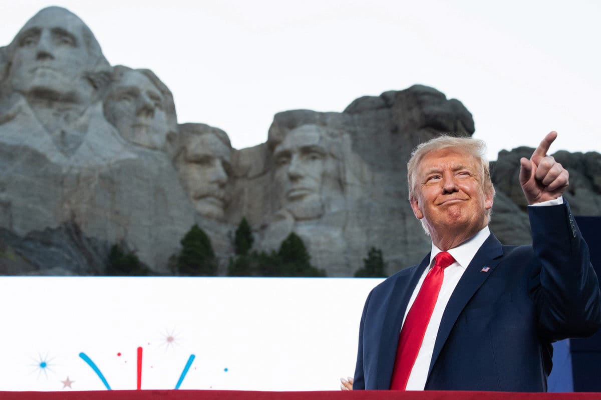 Fact Check: Legislation to carve Trump's face on Mount Rushmore is being proposed.