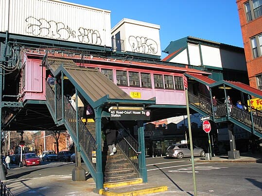 Fact Check: Incident occurred on M train near Court Square-23rd Street station