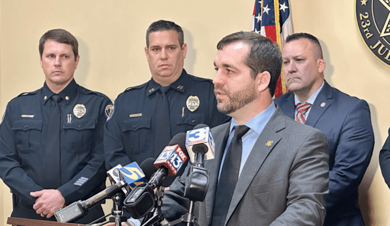 Fact Check: U.S. Marshals are offering a $20,000 reward for Decker's arrest.