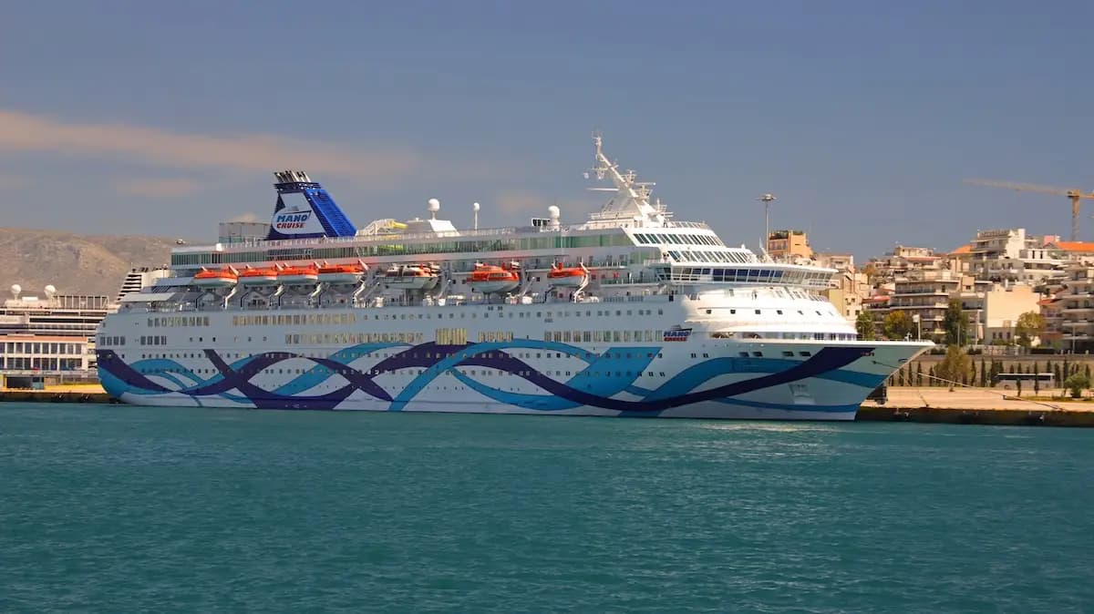 Fact Check: 1,500 Americans evacuated from Israel by Birthright Israel cruise ship.