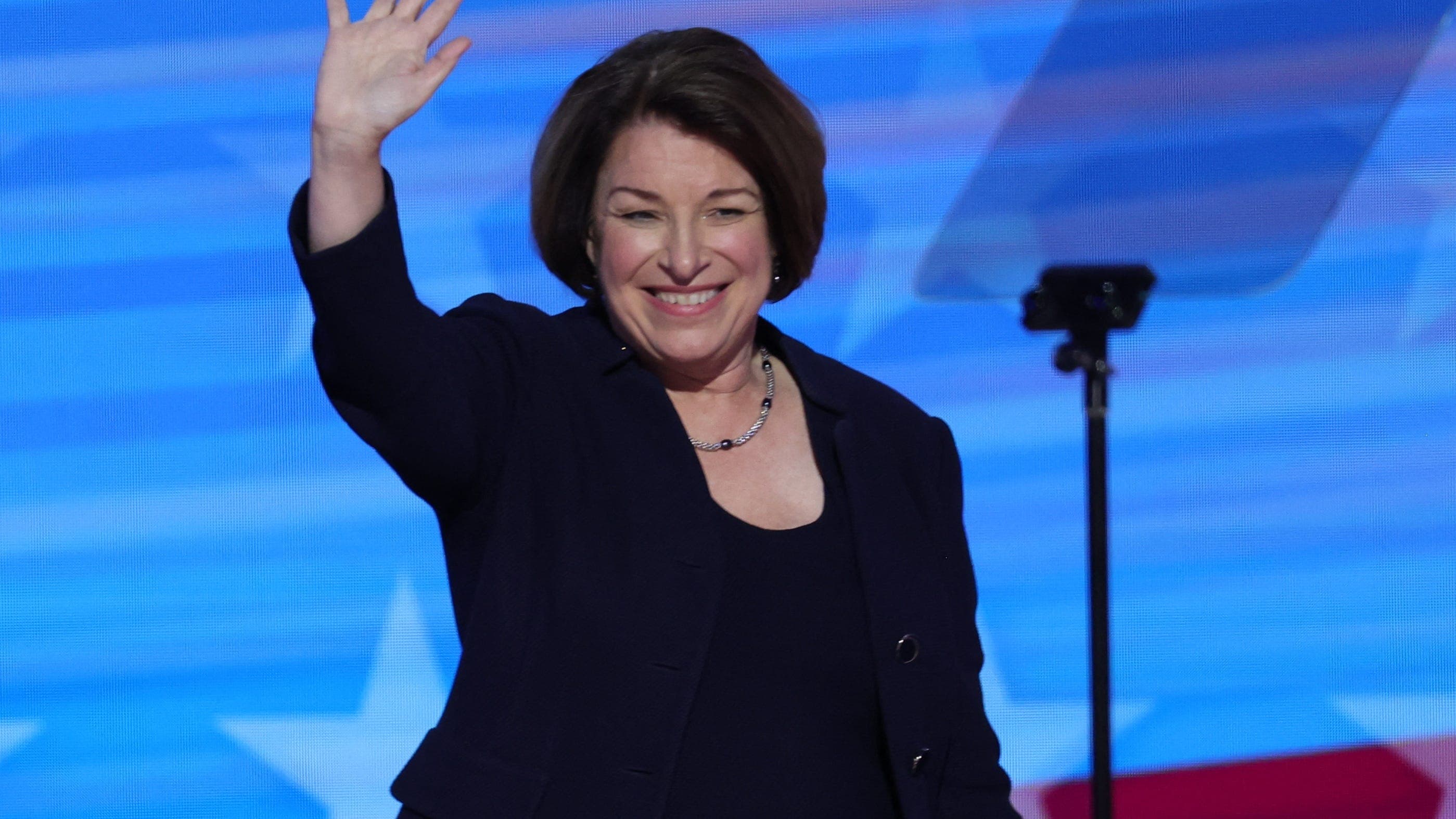 Fact Check: Suspect had a hit list of 70 political targets, including Senator Klobuchar.