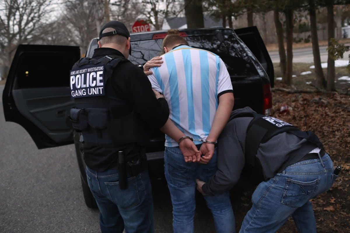 Fact Check: bounty hunters for ice
