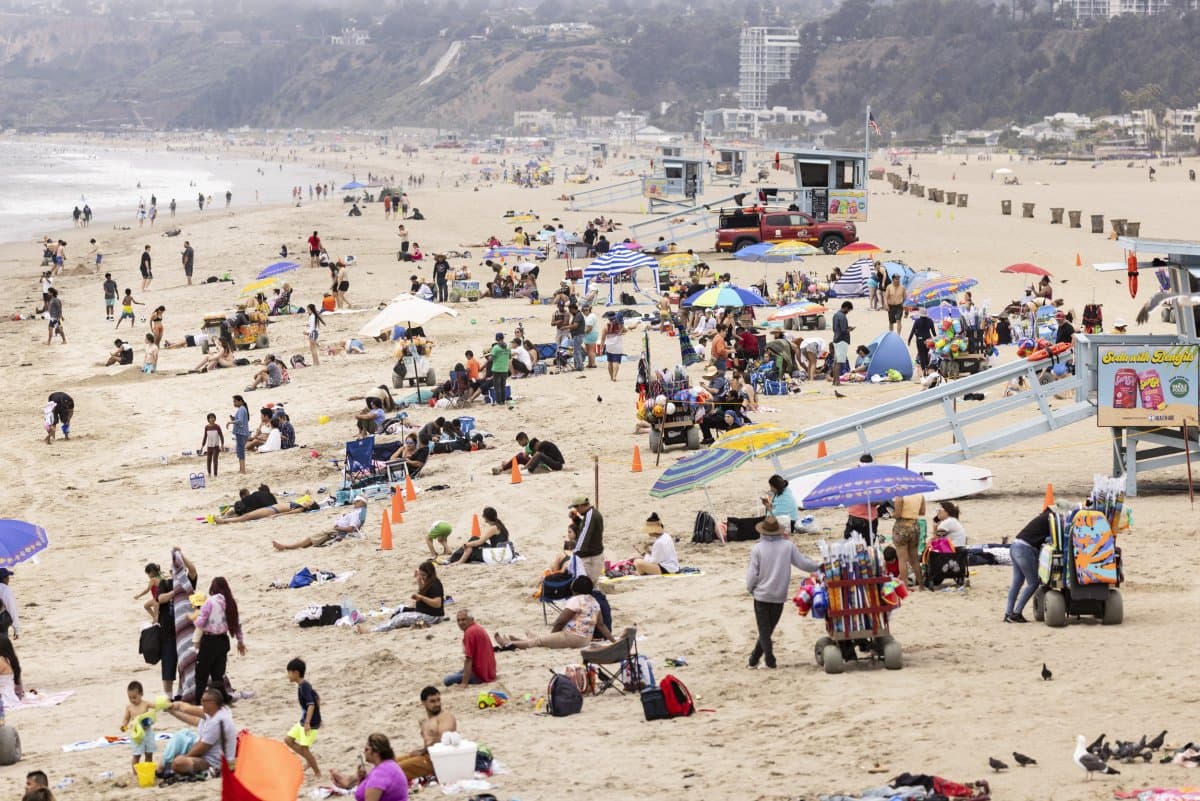Fact Check: Nearly 150 million Americans face heat advisories this weekend.