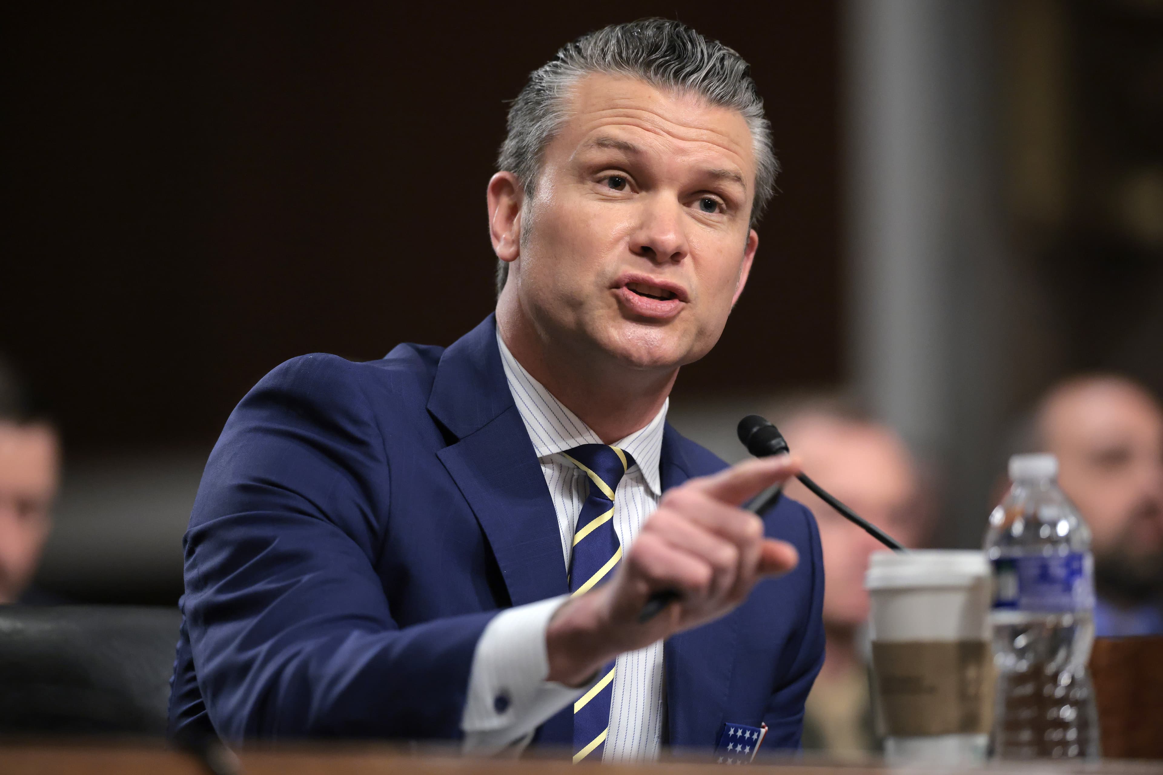 Fact Check: AOC mocks Hegseth for being praised for not leaking war plans.