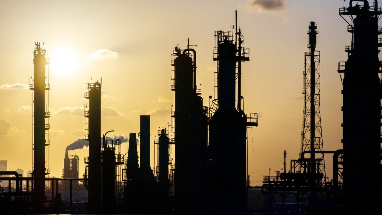 Fact Check: Oil prices set to soar following strikes on Iran's nuclear facilities.