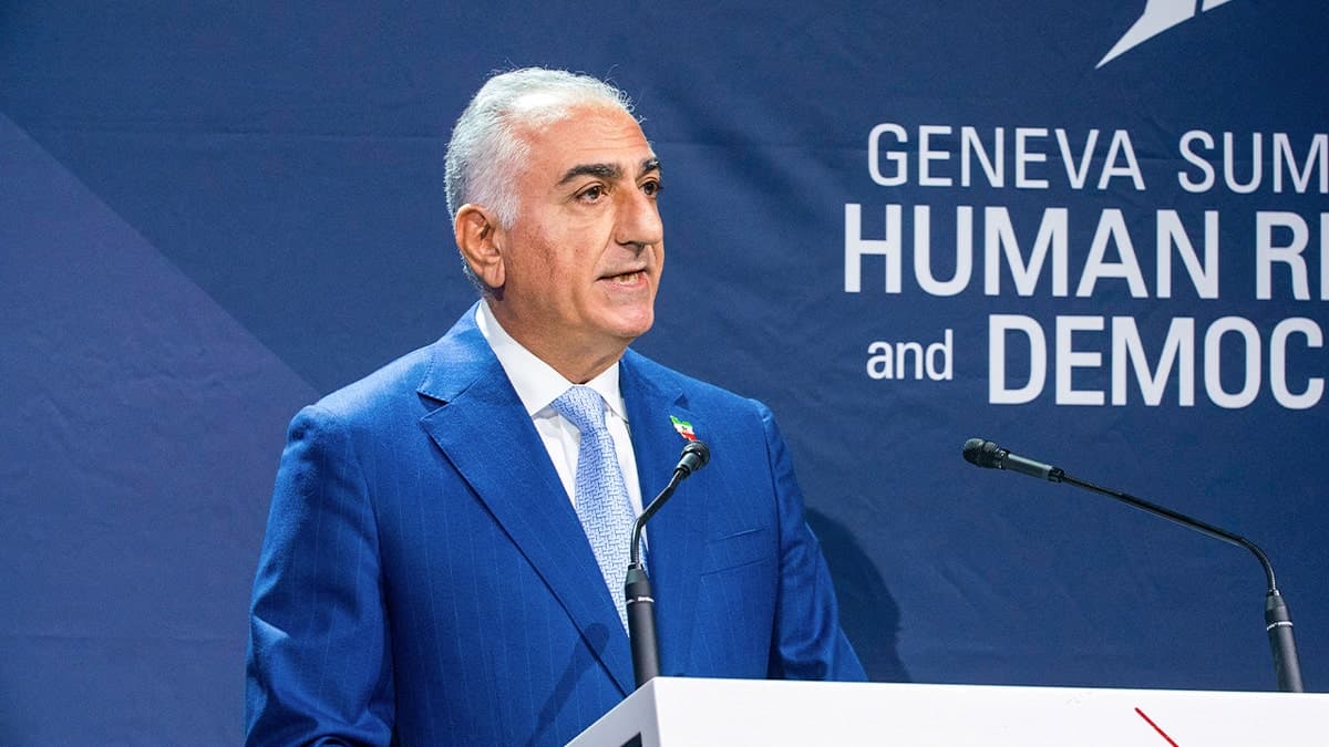 Fact Check: Pahlavi calls for international support to force out Khamenei's regime.